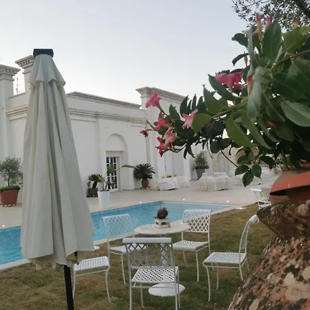 Le Torri 3* Сантерамо-ин-Колле